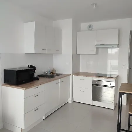 T2 Avec Balcon Tout équipé 300m Marché Central * Royan